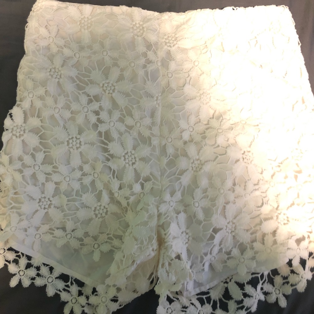 White Flowery Hollister Shorts with tag